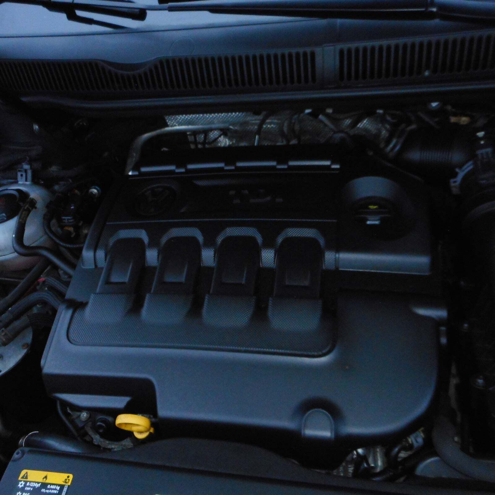 Grå VW Touran fra 2019