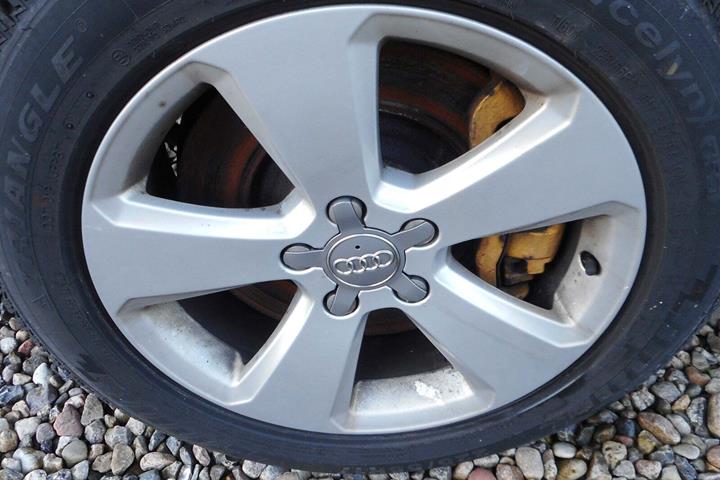 Sort Audi A6 fra 2005