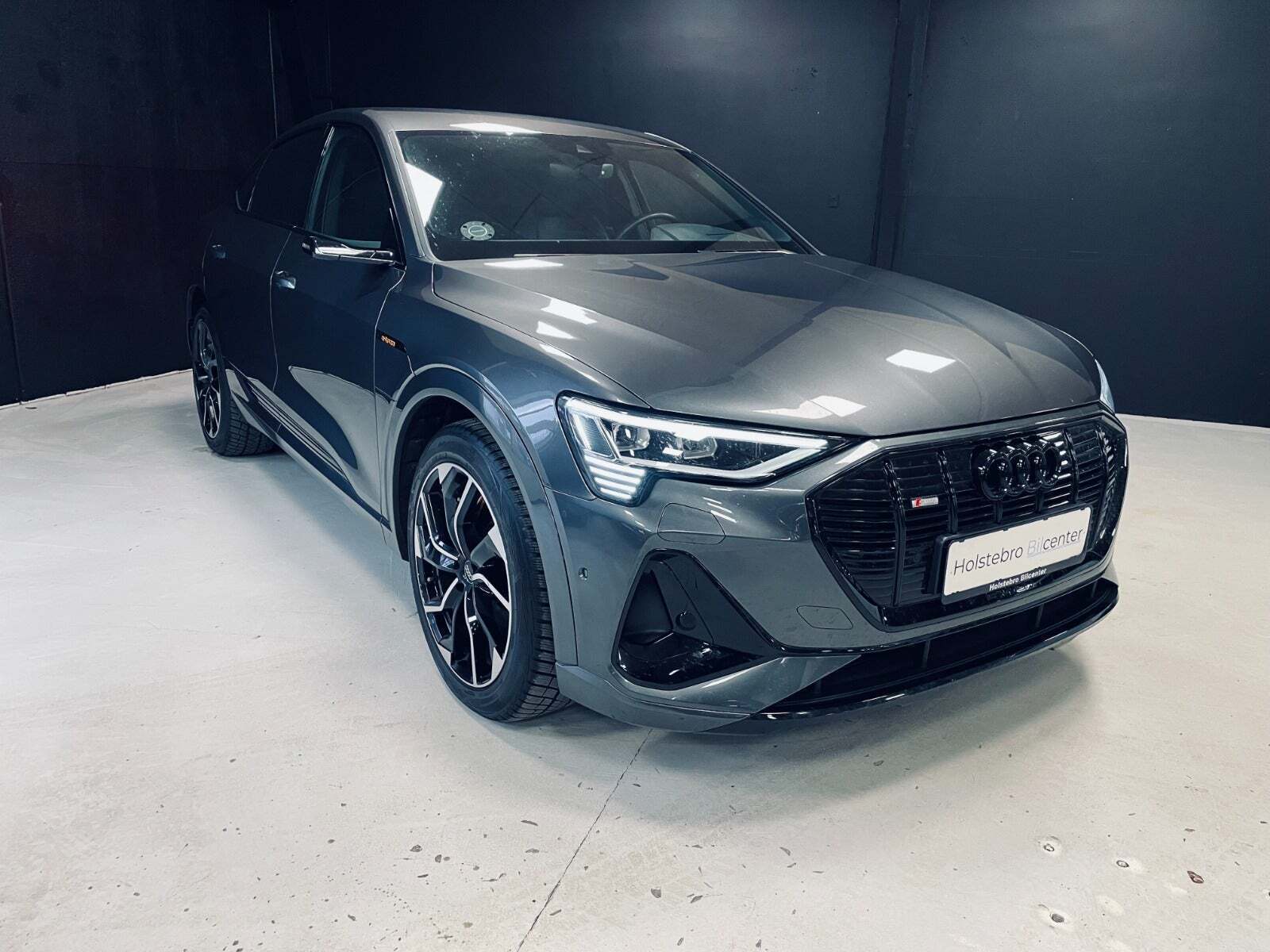 Audi e-tron 55 S-line Sportback quattro