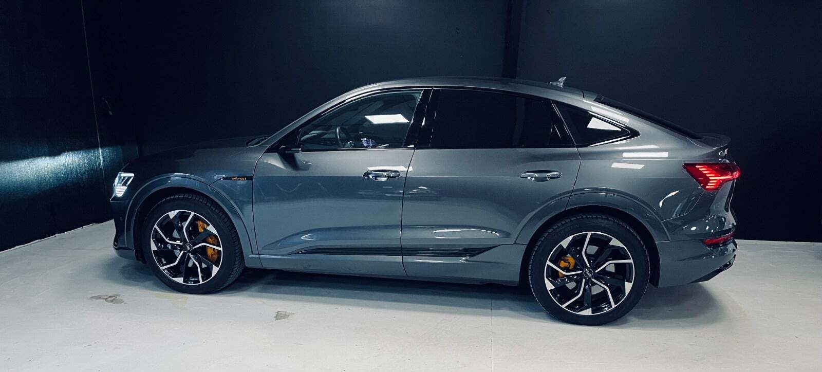 Audi e-tron 55 S-line Sportback quattro