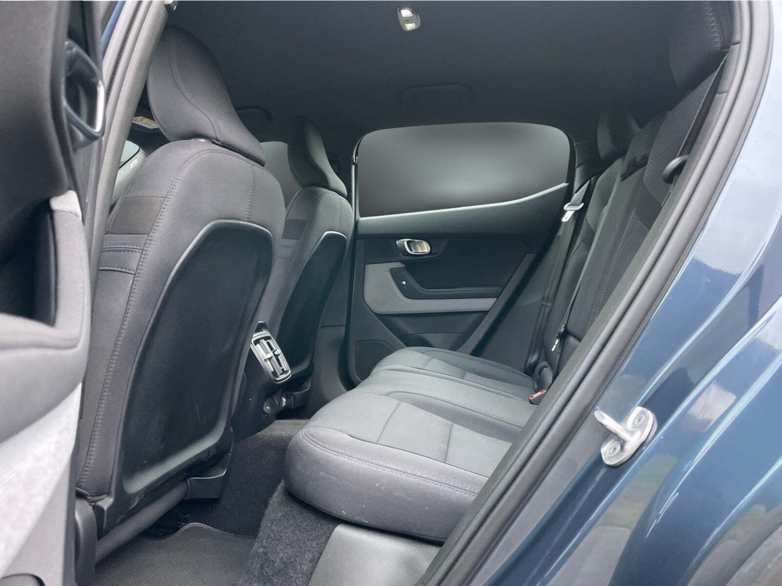 Blå Polestar 2 fra 2023