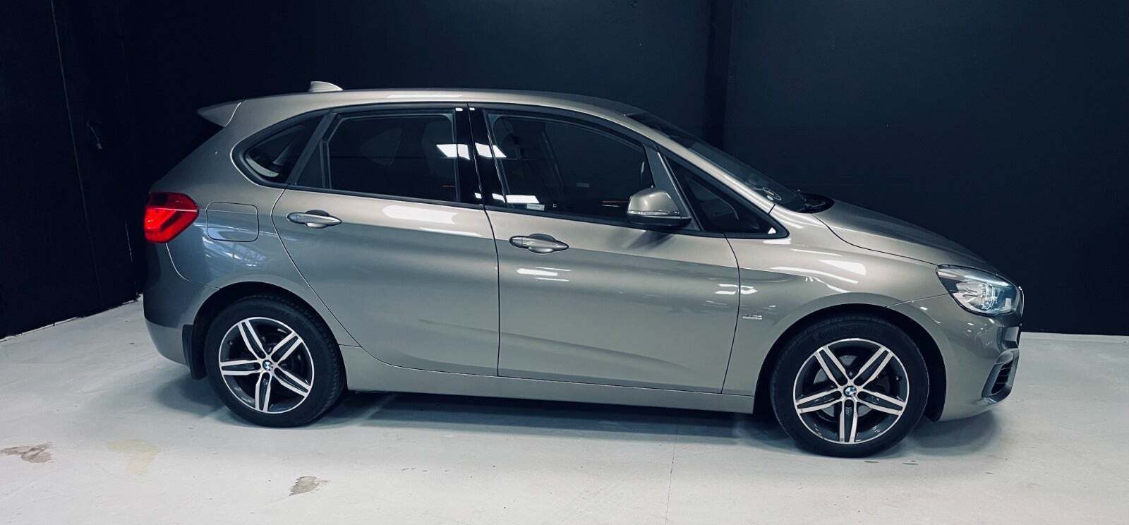 BMW 218d 2,0 Active Tourer Sport Line aut.