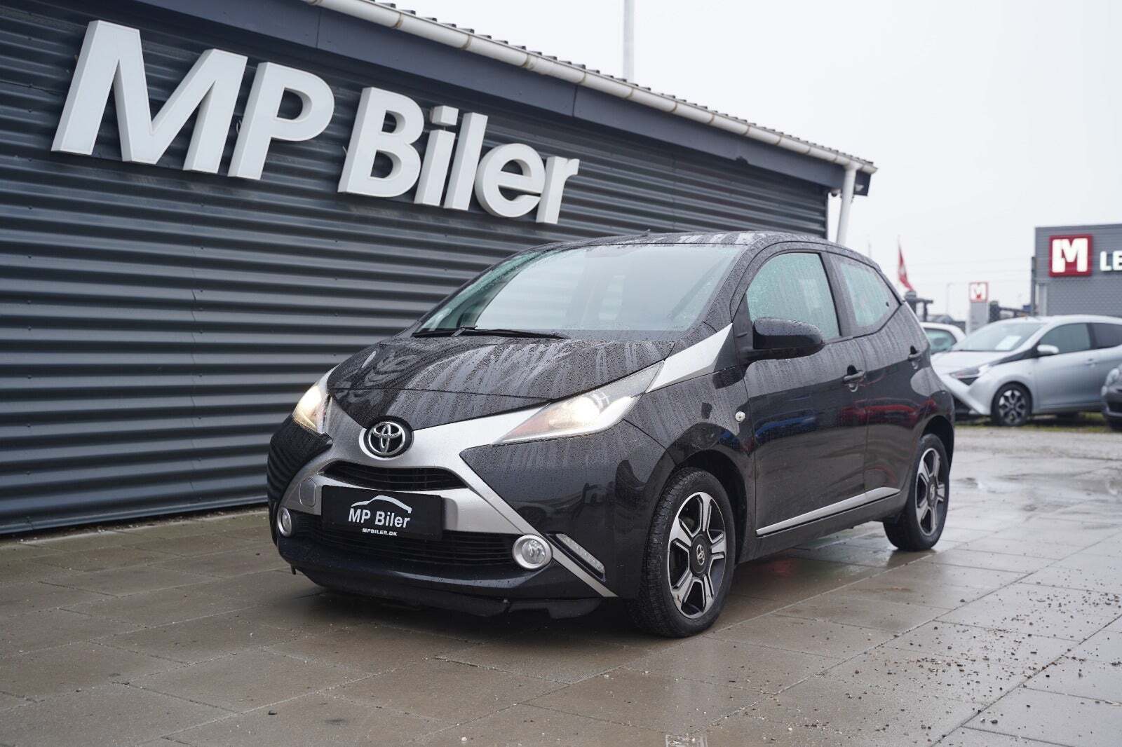 Toyota Aygo 1,0 VVT-i x-black