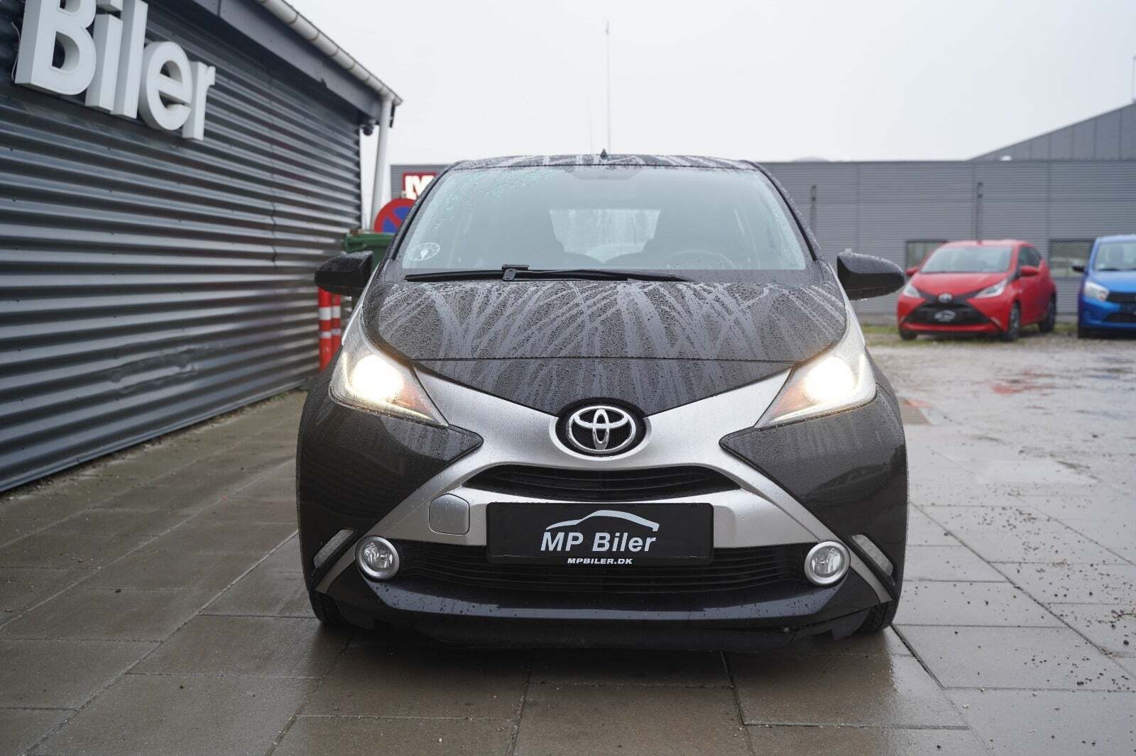 Toyota Aygo 1,0 VVT-i x-black
