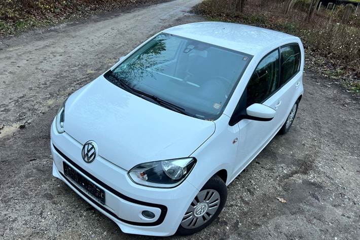 Hvid VW UP! fra 2013 set udefra