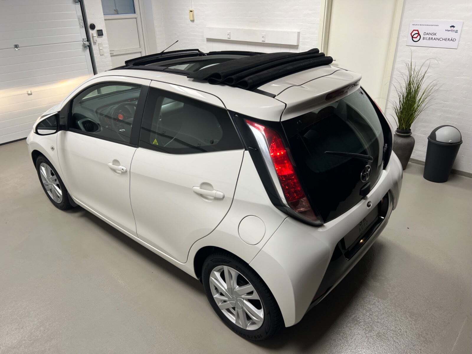 Toyota Aygo 1,0 VVT-i x-sky