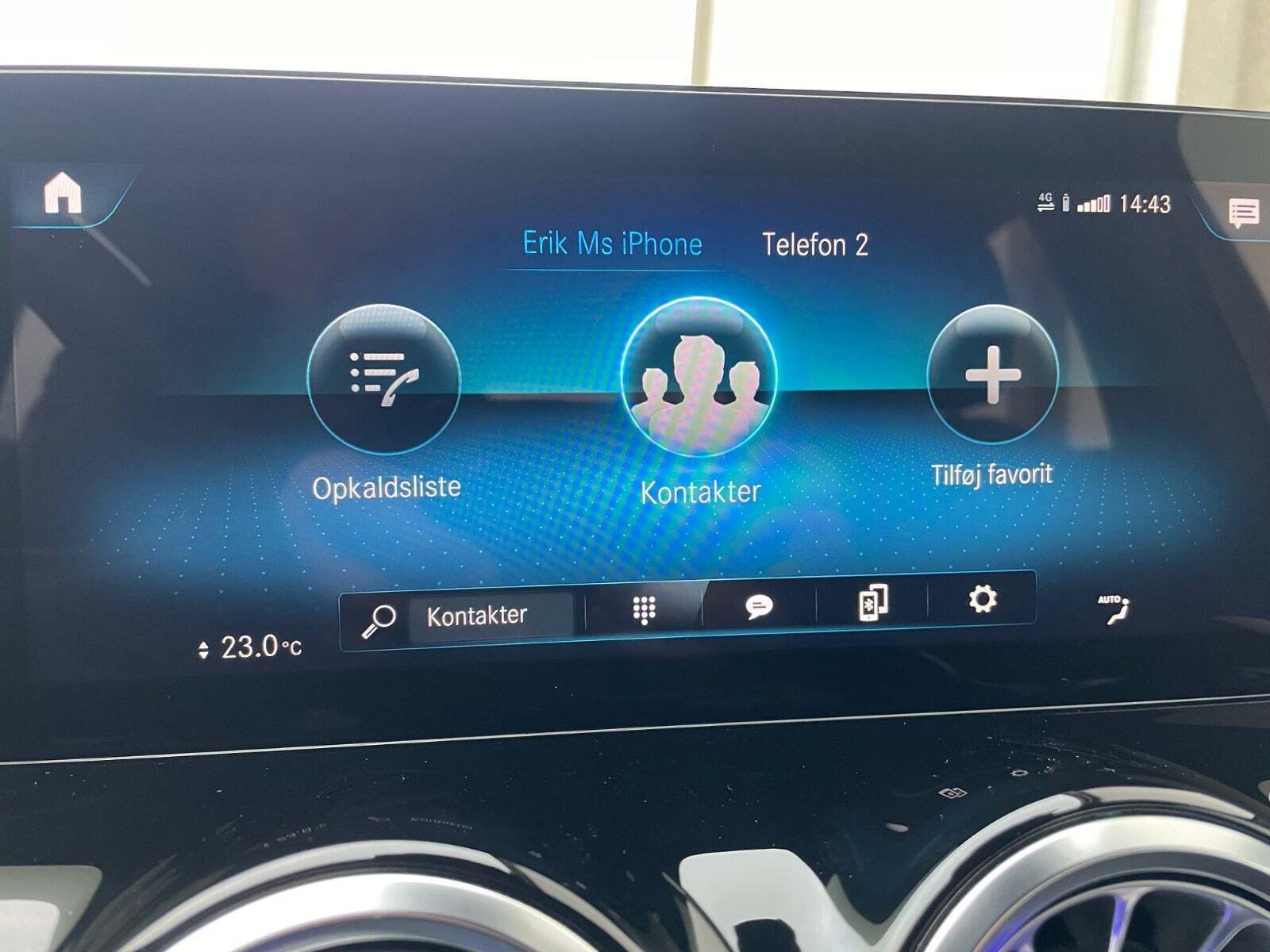 Grå Mercedes EQA250+ fra 2023