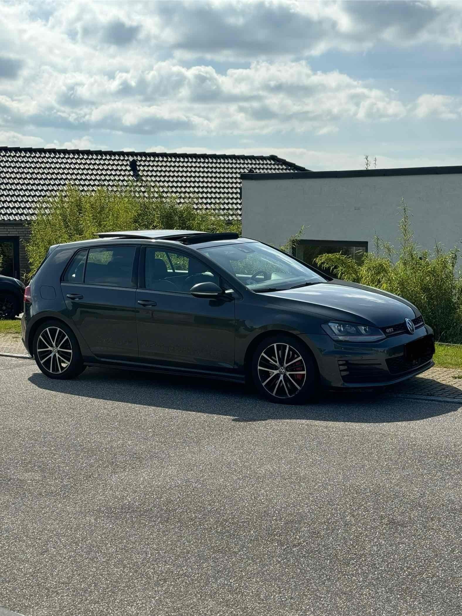 VW Golf VII 2,0 GTI