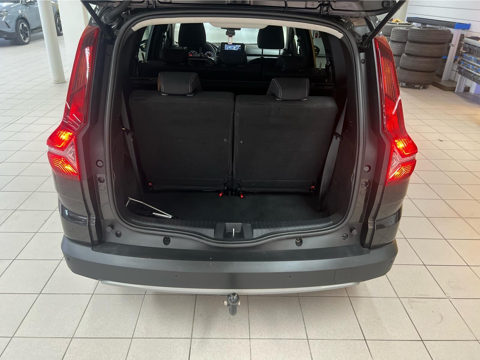 Sort Dacia Jogger fra 2022