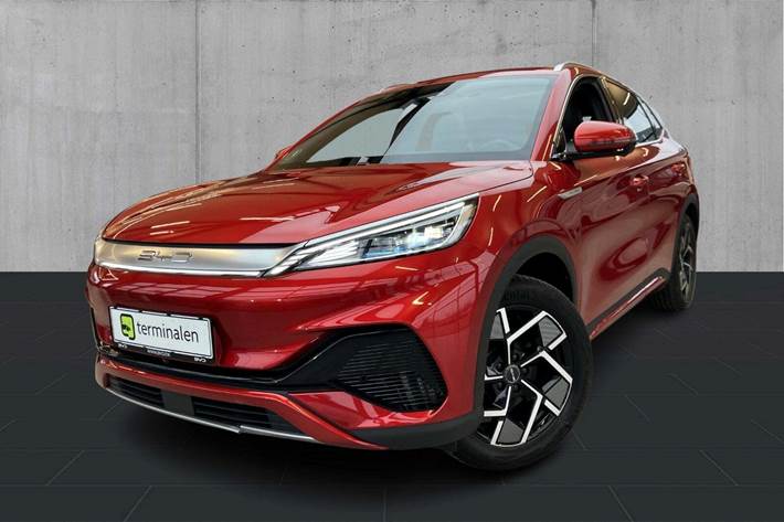 Rød BYD Atto 3 fra 2022 set udefra