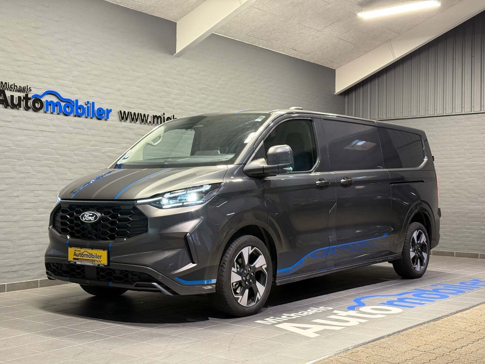 Ford Transit Custom 320L 2,0 EcoBlue Sport aut.