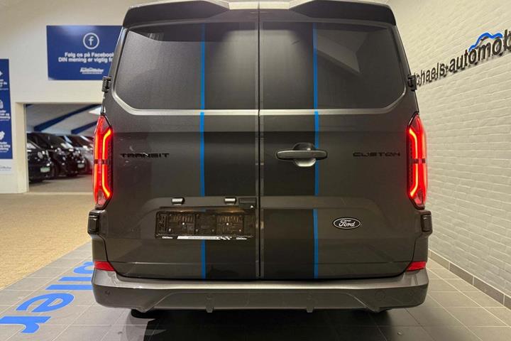 Grå Ford Transit Custom 320 L2 fra 2026