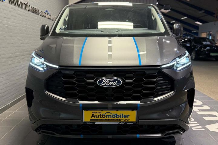 Grå Ford Transit Custom 320 L2 fra 2026