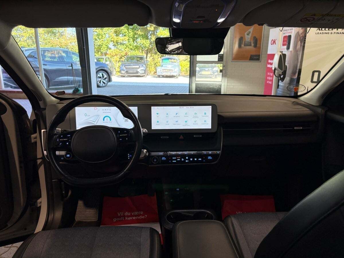 Grå Hyundai Ioniq 5 fra 2021
