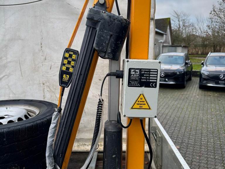 VW Crafter 35 2,0 TDi 177 Db.Kab m/lad L3