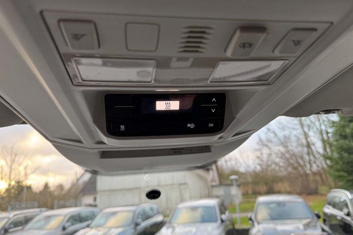 Hvid VW Crafter 35 fra 2020