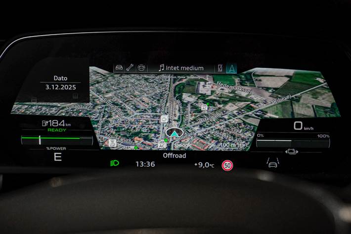 Hvid Audi Q8 e-tron fra 2024