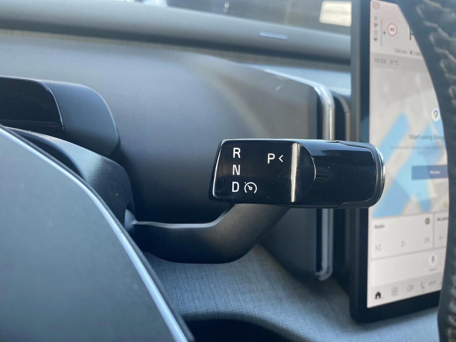 Hvid Volvo EX30 fra 2024