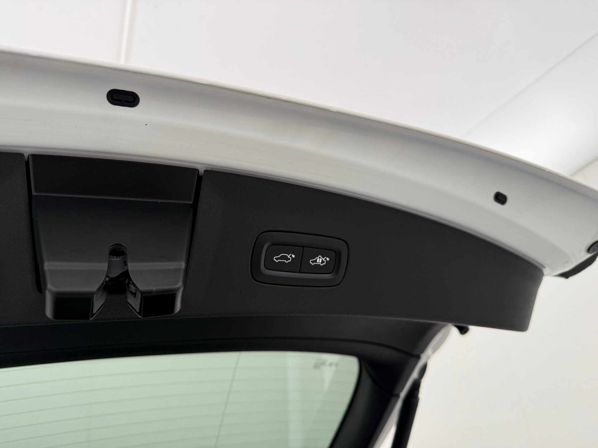 Hvid Polestar 2 fra 2023