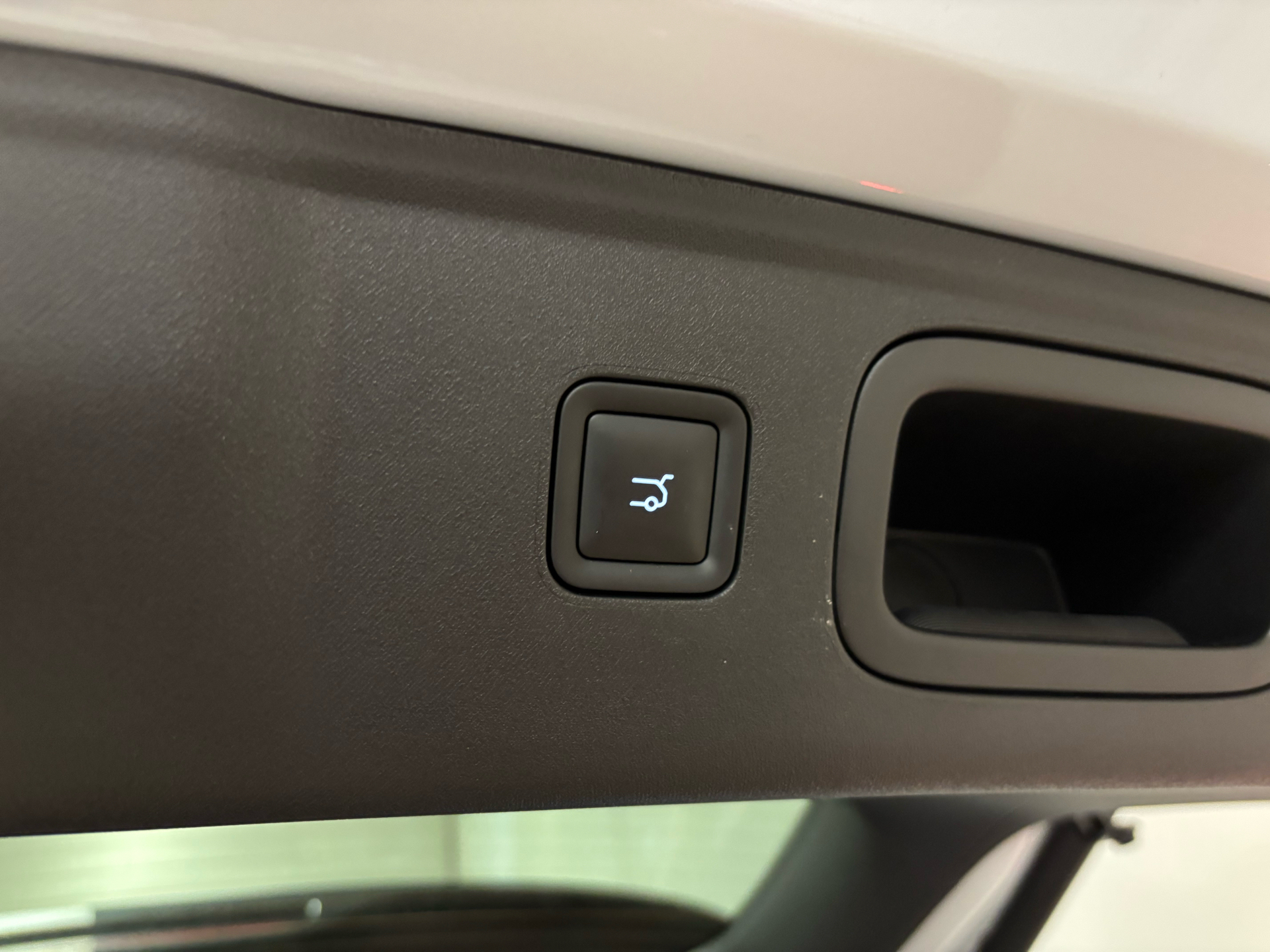 Sølv Leapmotor B10 fra 2025