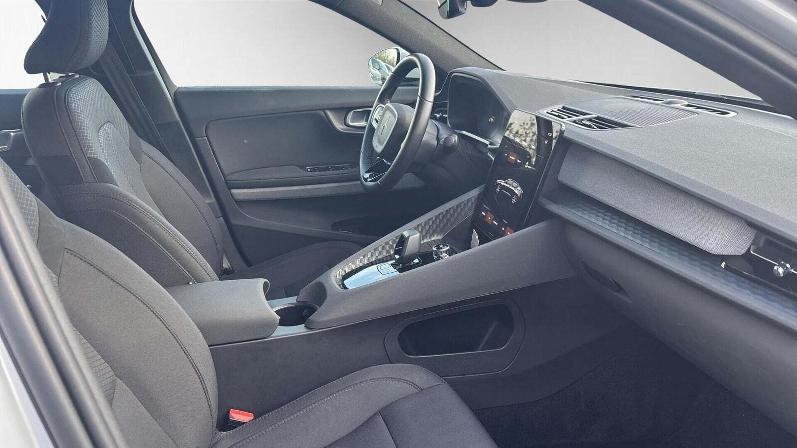 Hvid Polestar 2 fra 2023