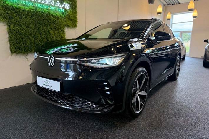 Sort VW ID.4 fra 2025 set udefra