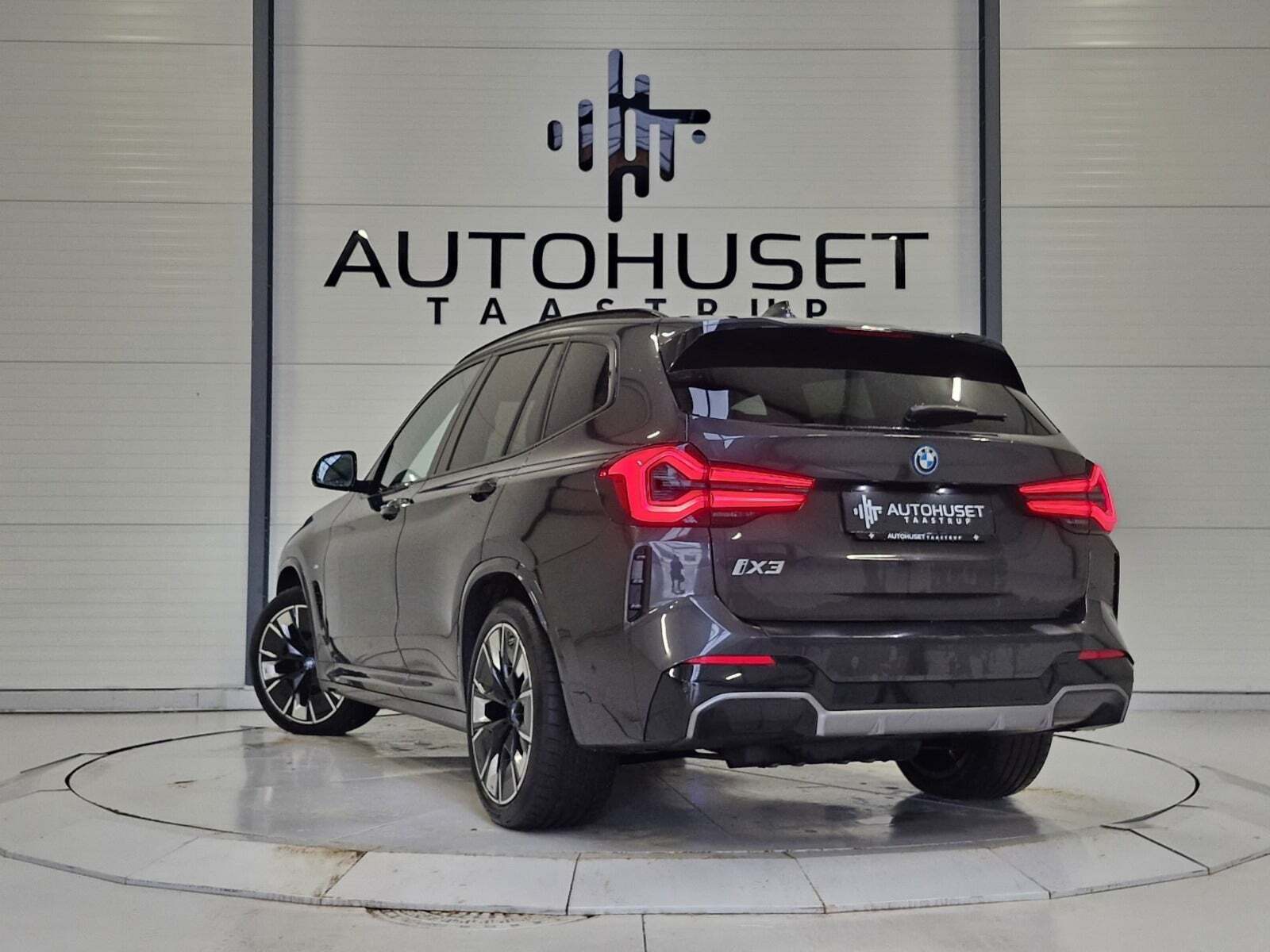 BMW iX3 Charged Plus M-Sport