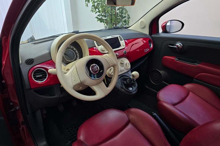 Rød Fiat 500 fra 2008