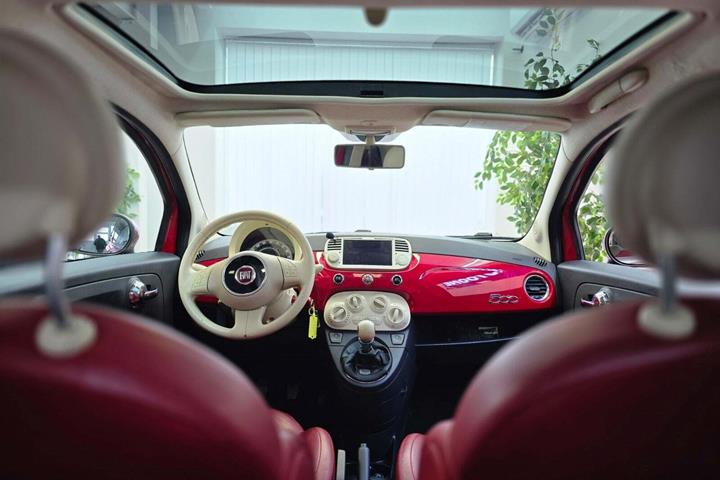 Rød Fiat 500 fra 2008