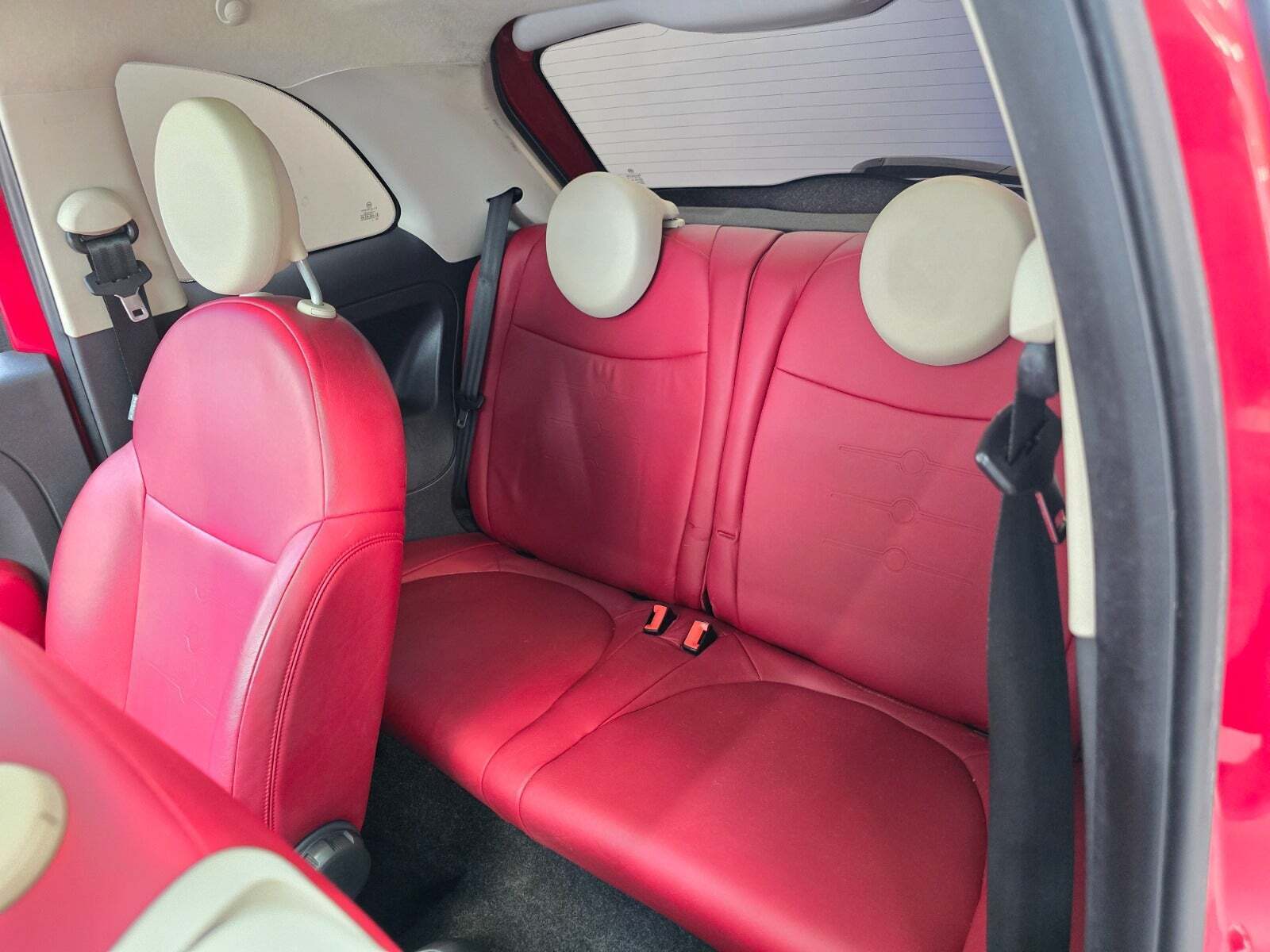 Rød Fiat 500 fra 2008
