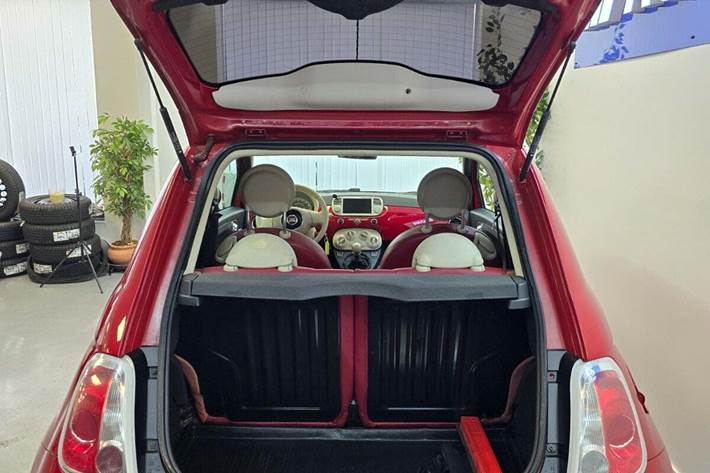 Rød Fiat 500 fra 2008