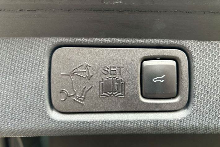 Sort Ford Mustang Mach-E fra 2023