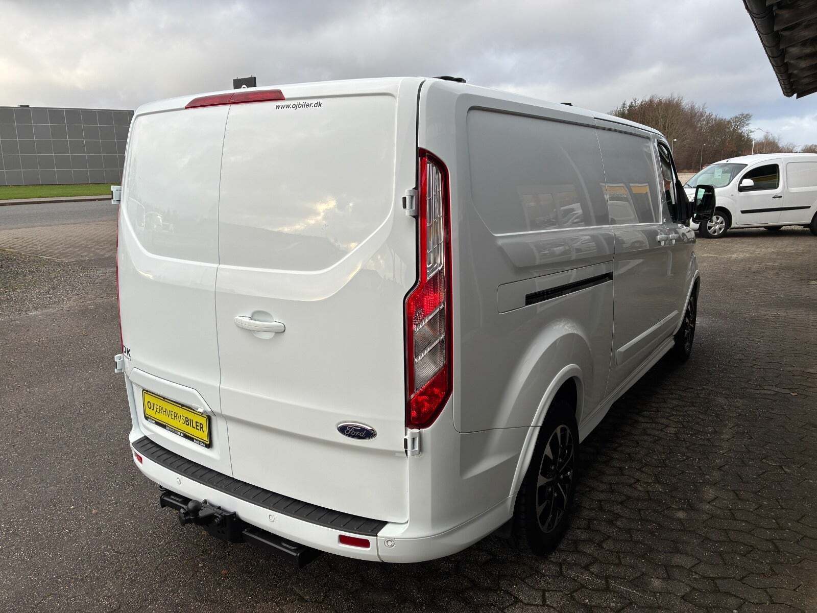 Ford Transit Custom 320L 2,0 TDCi 185 Sport aut.