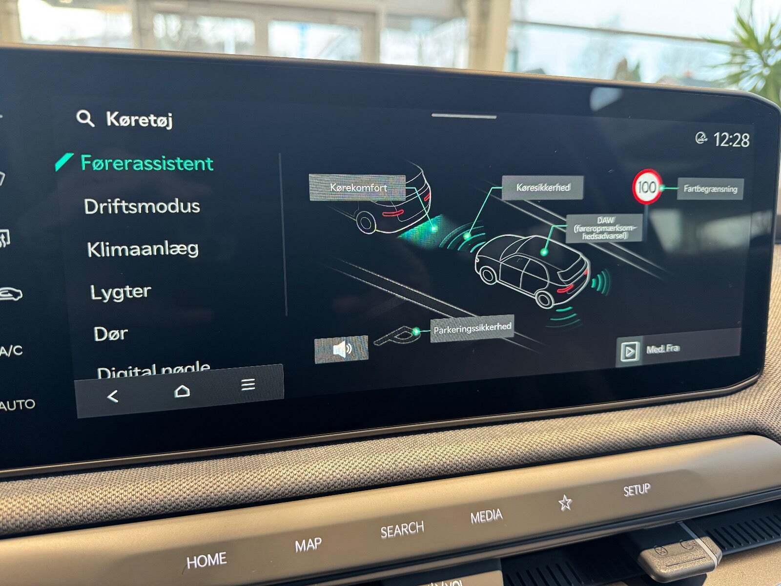 Grå Kia EV3 fra 2025