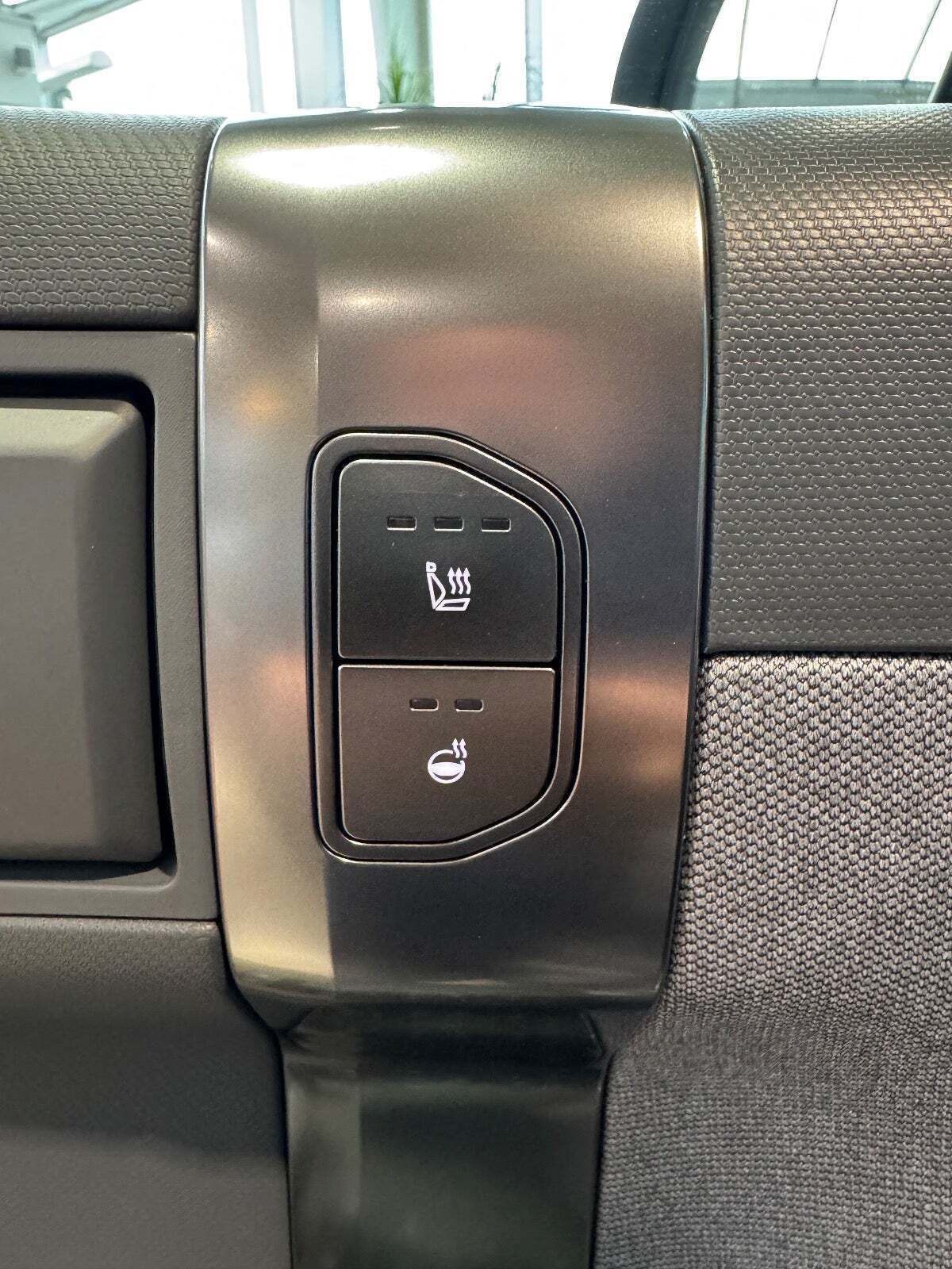 Grå Kia EV3 fra 2025