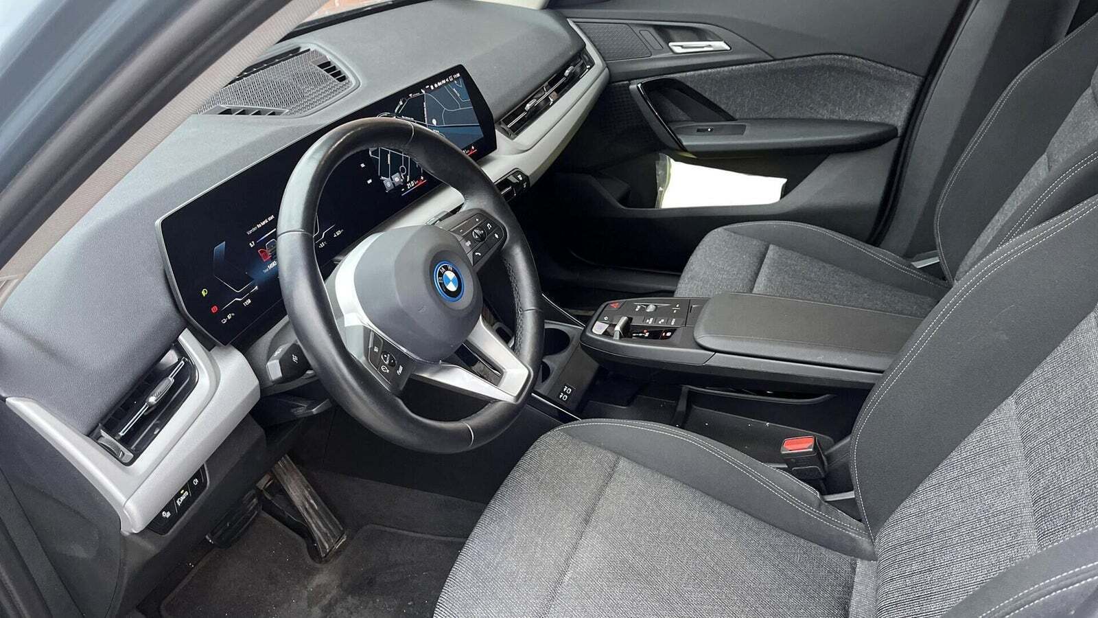 BMW iX1 xDrive30