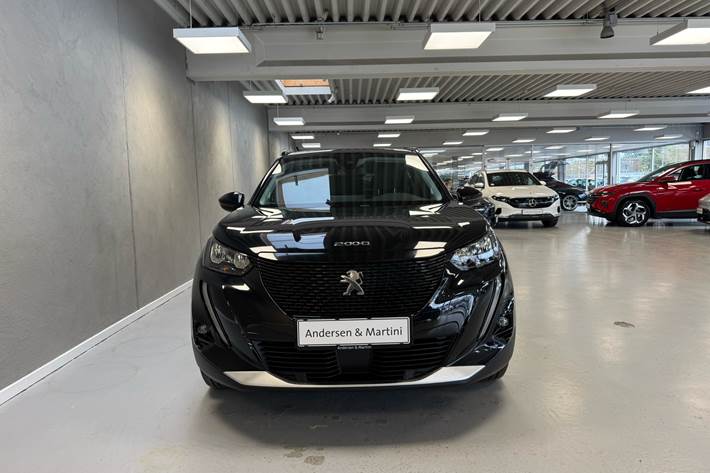 Sort Peugeot e-2008 fra 2022