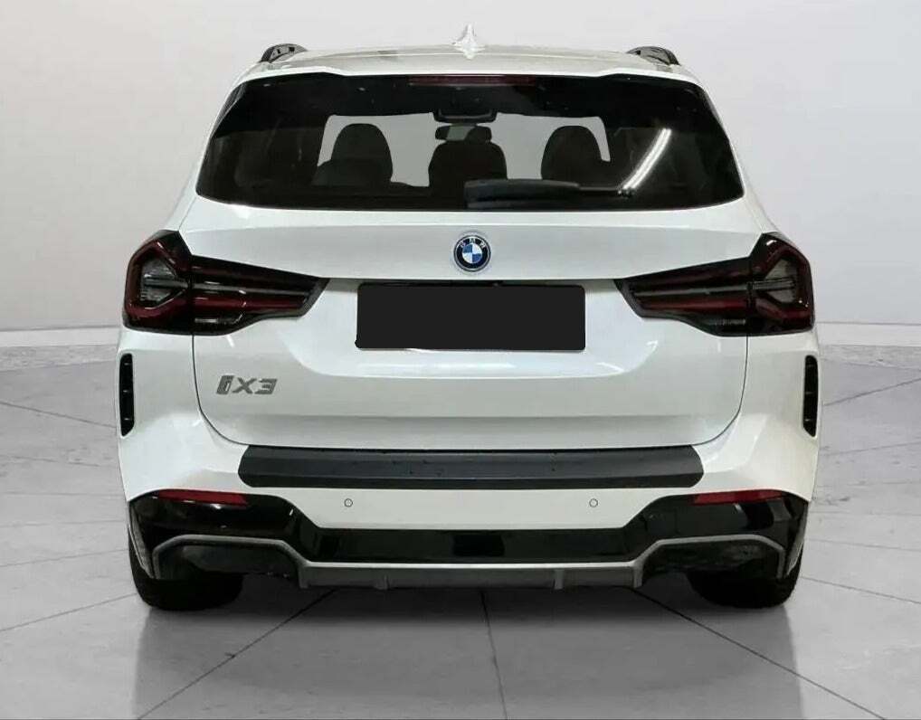 BMW iX3 Charged M-Sport