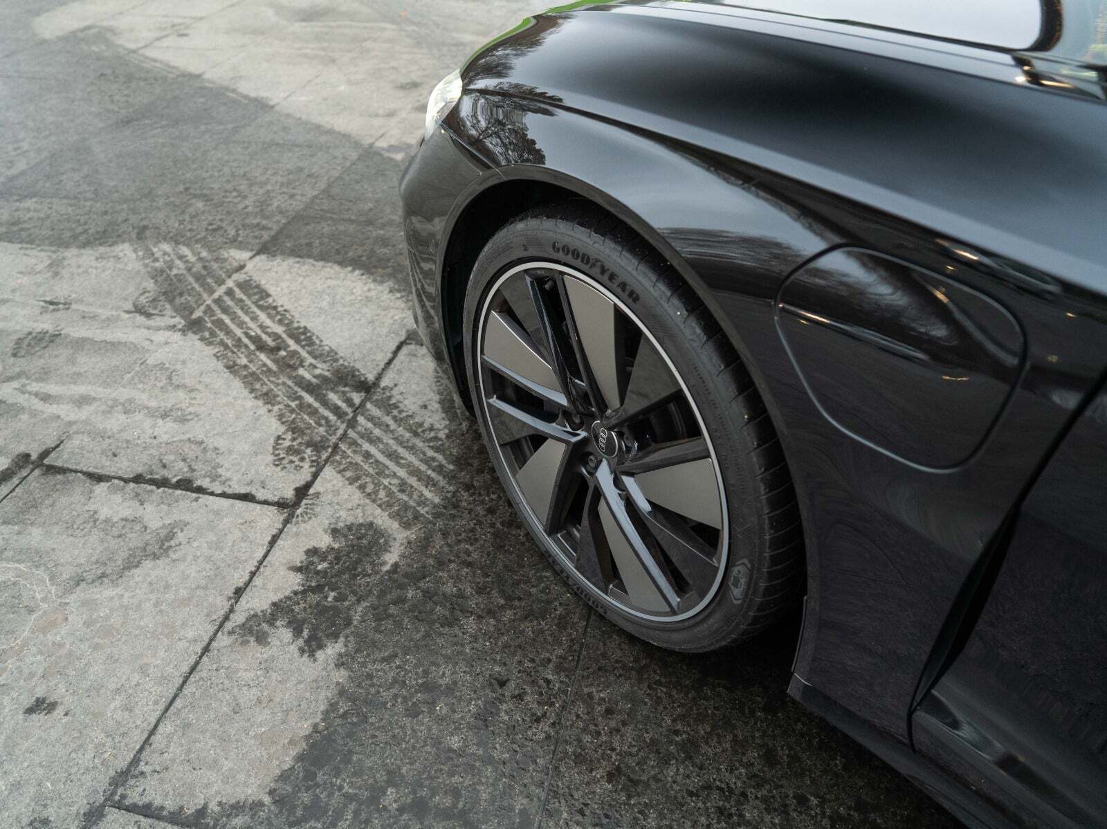 Audi e-tron GT quattro