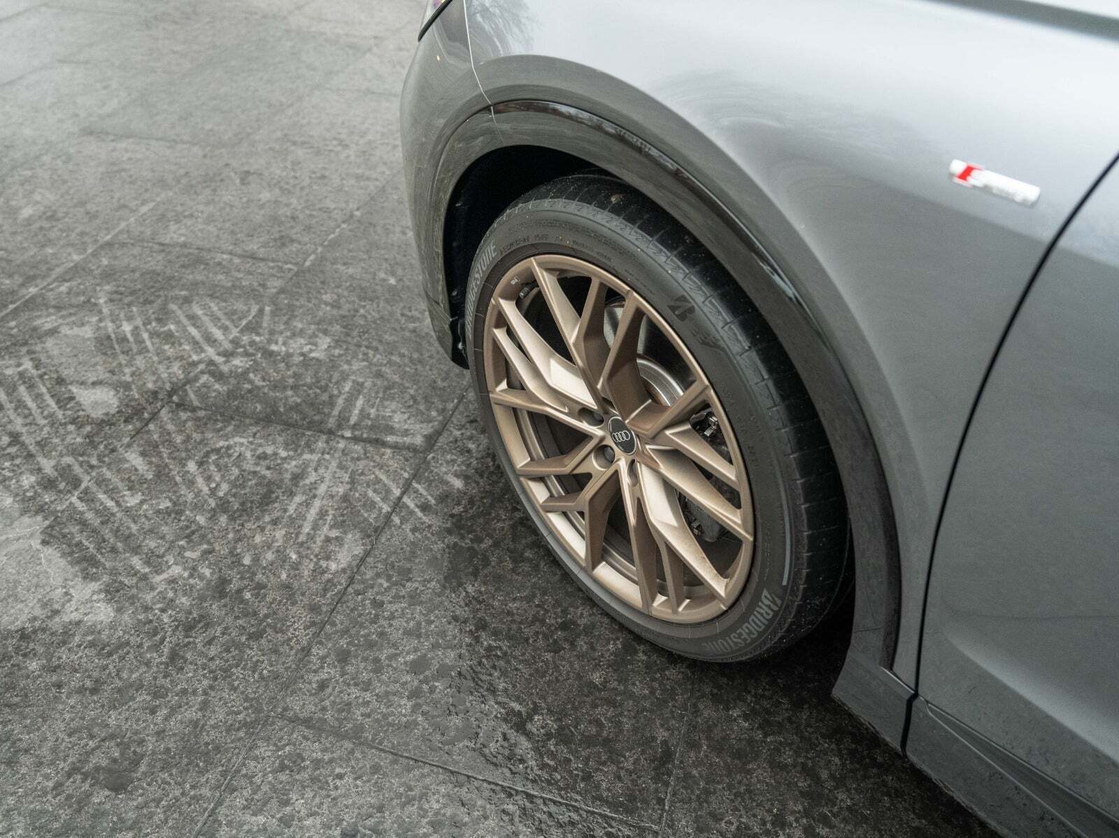 Audi Q4 e-tron 40 S-line