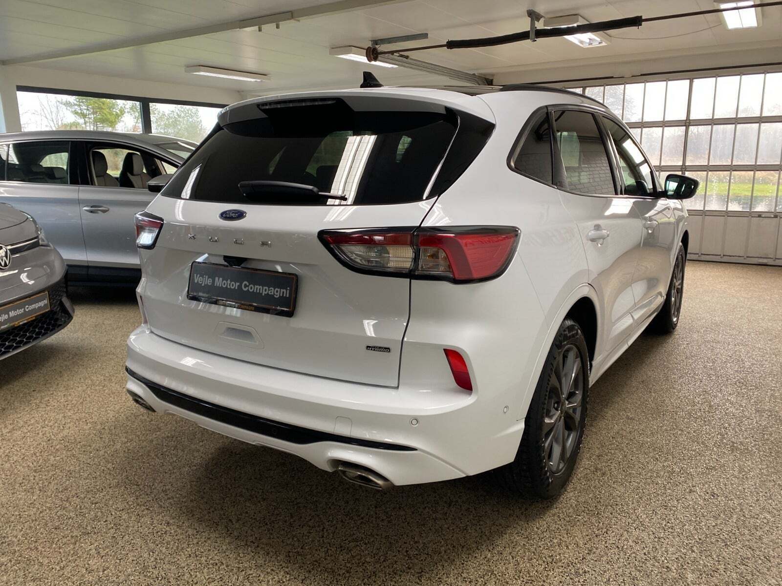 Ford Kuga 2,5 PHEV ST-Line X CVT