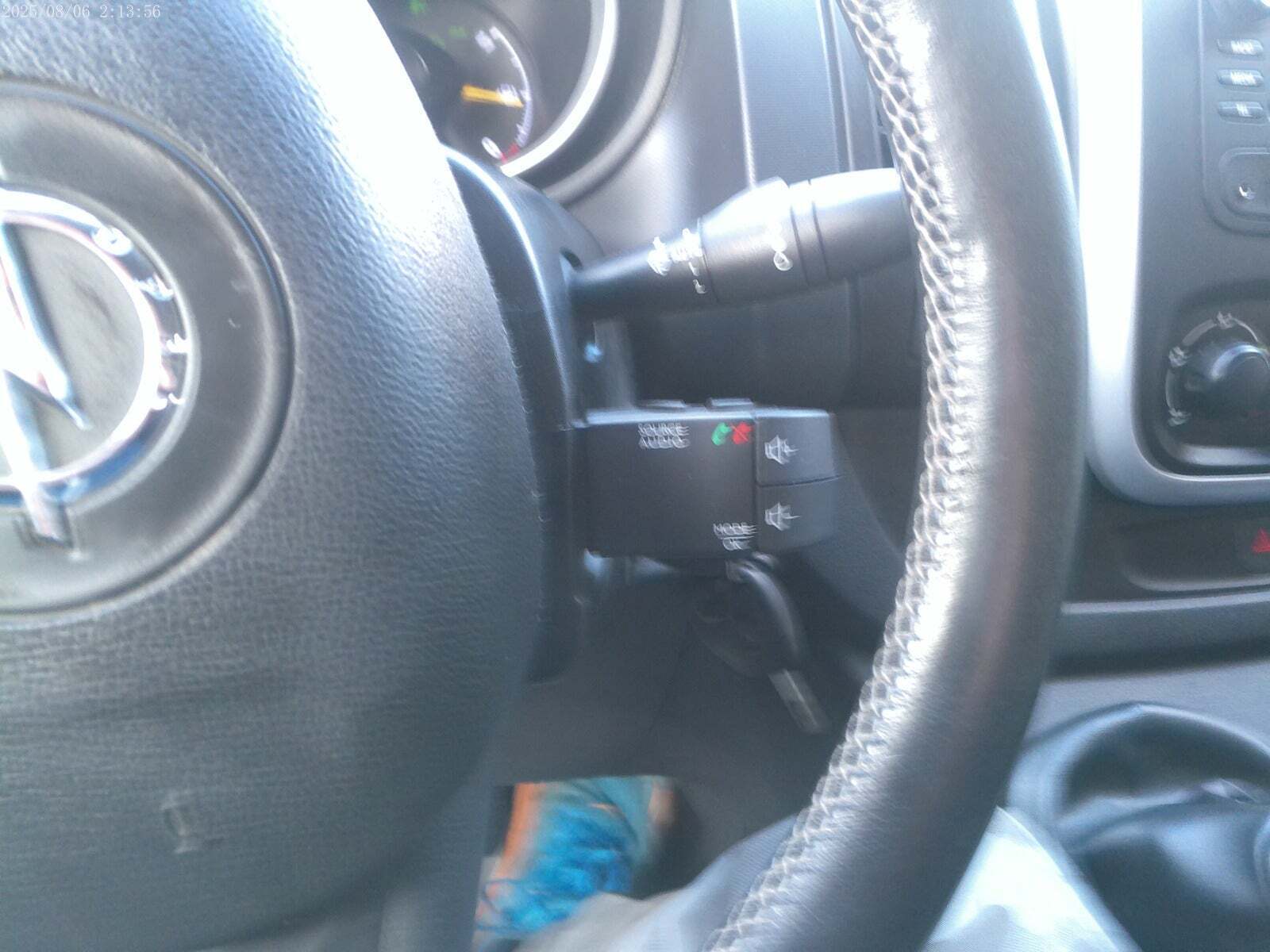 Grå Opel Vivaro fra 2015