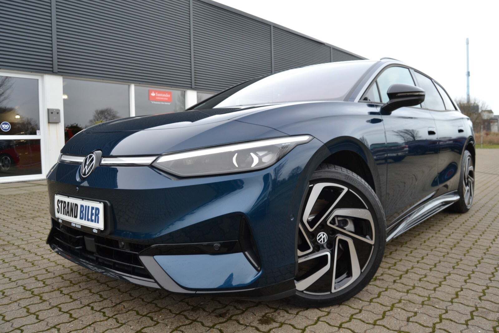 Blå VW ID.7 fra 2025