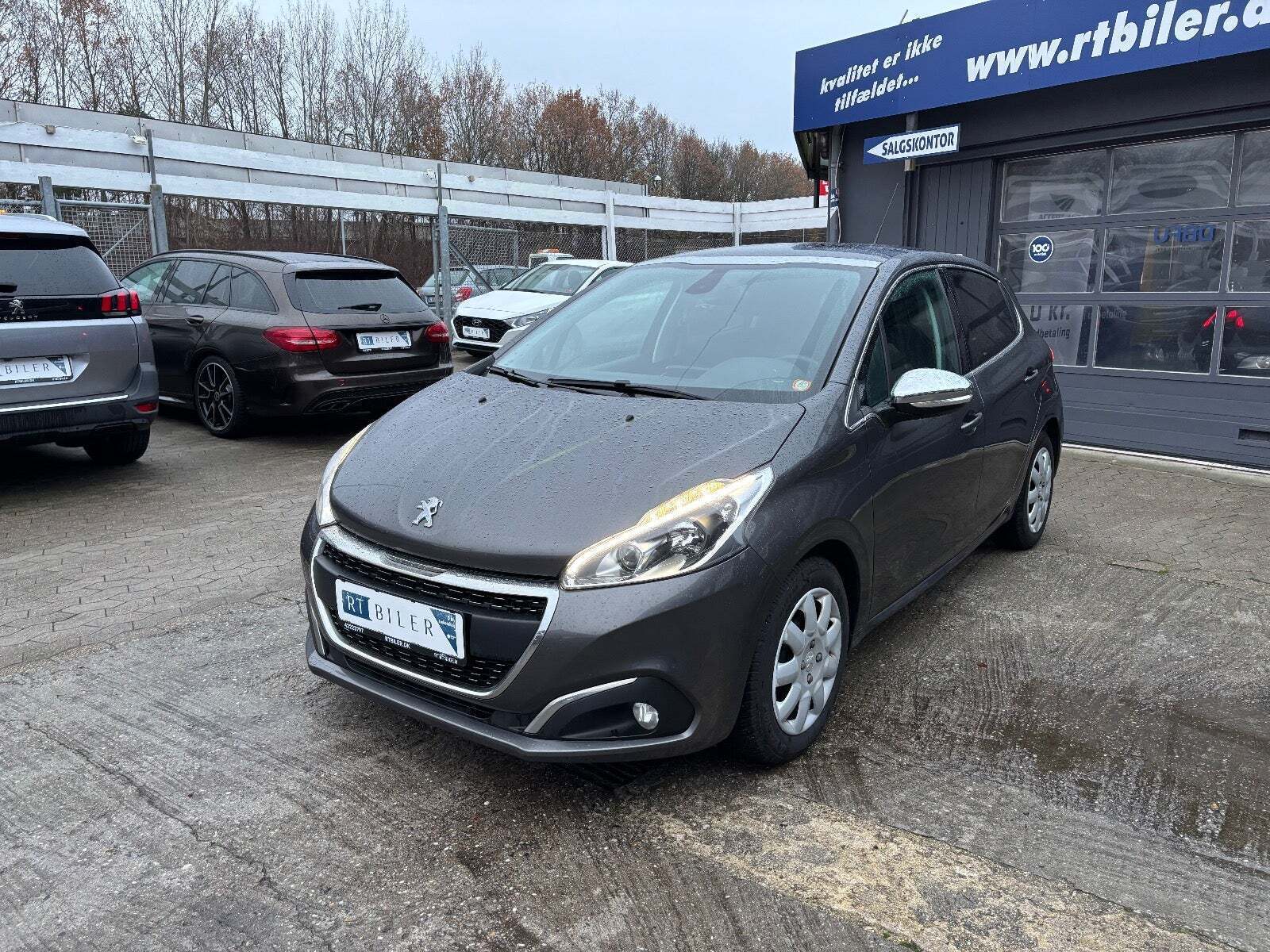Peugeot 208 1,6 BlueHDi 100 Allure Sky
