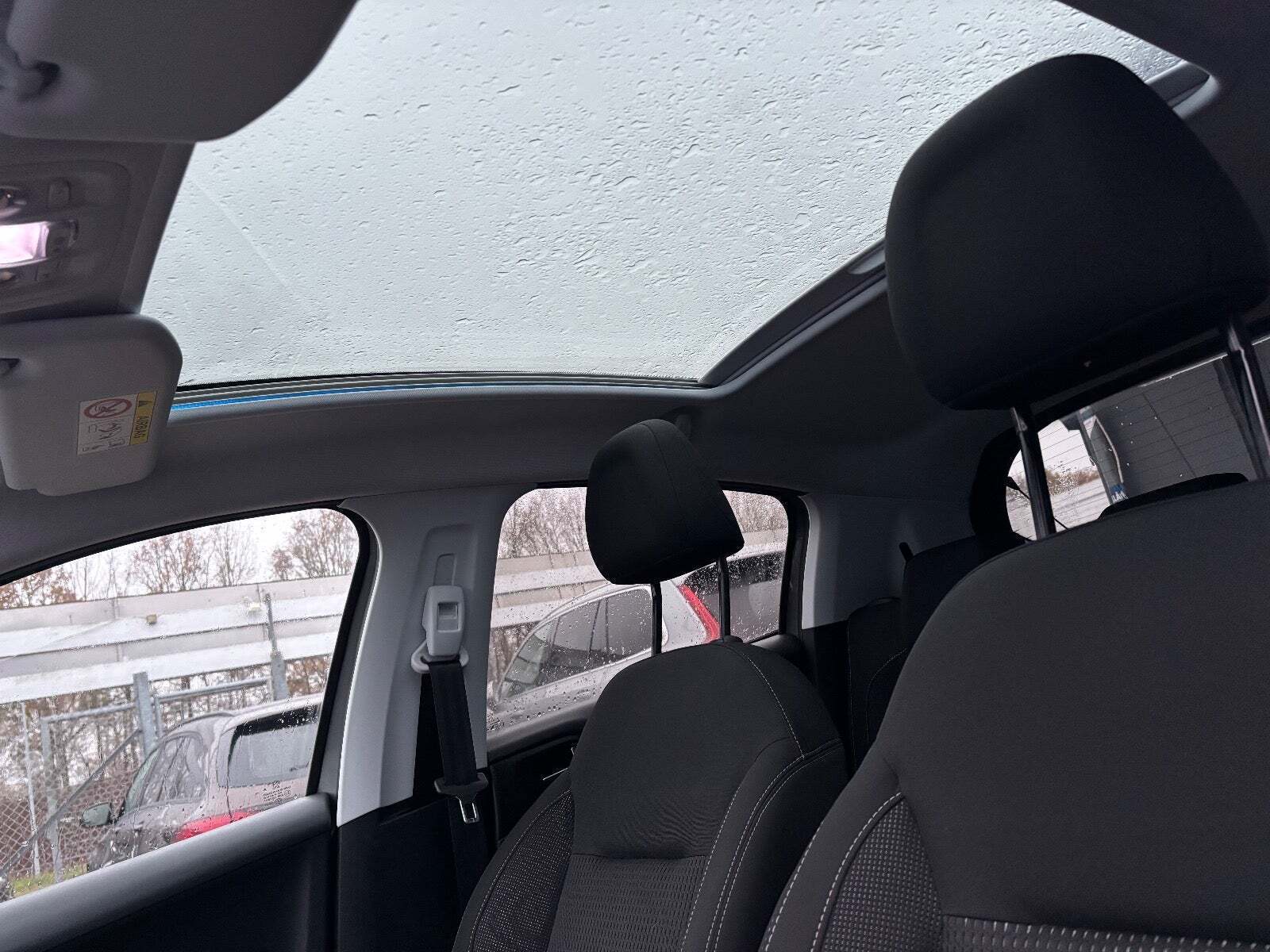 Hvid Peugeot 208 fra 2018