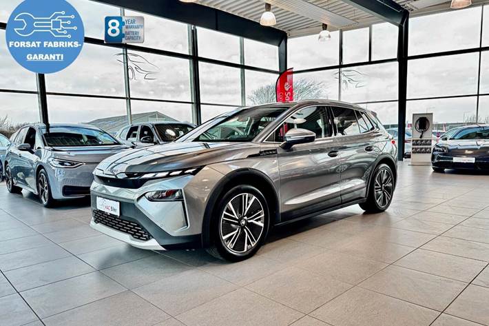 Grå Skoda Elroq fra 2025 set udefra