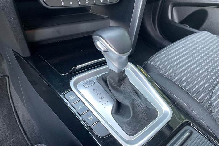 Grå Kia XCeed fra 2022