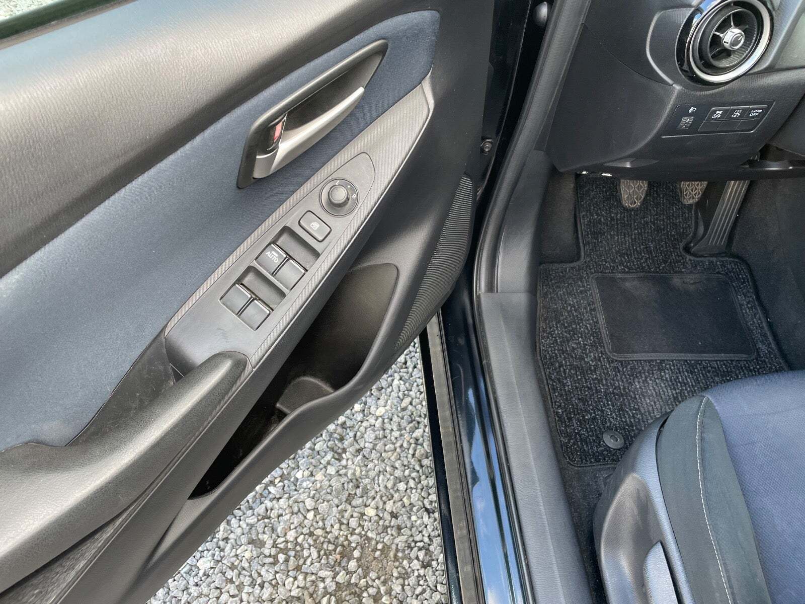 undefined Mazda 2 fra 2015