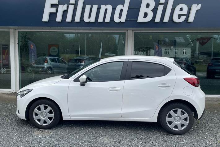 Hvid Mazda 2 fra 2018