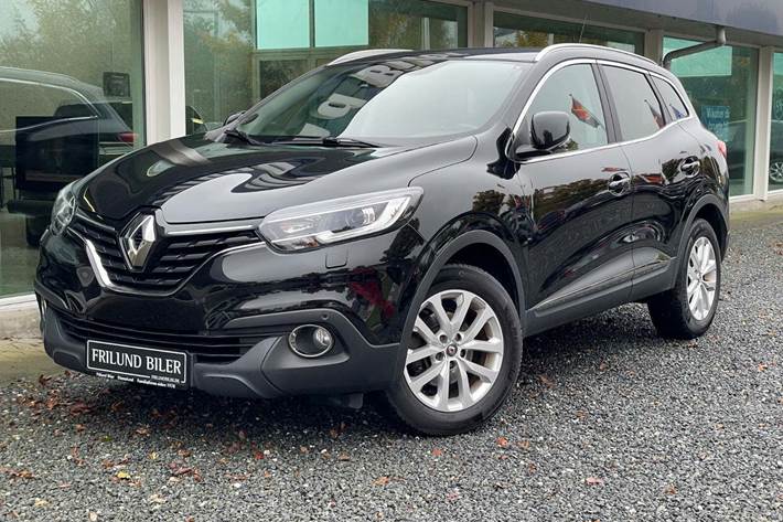 Sort Renault Kadjar fra 2017 set udefra